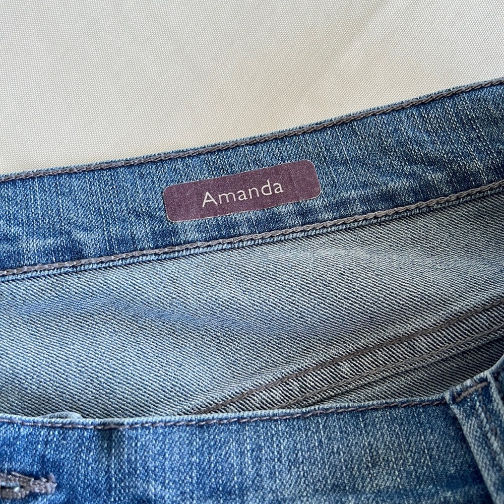 Gloria, Vanderbilt, women’s blue jeans, 24W
